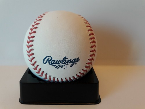 Hisashi Iwakuma Signed Baseball Sweet Spot Seattle Mariners Japan Pitcher MLB - Picture 3 of 5