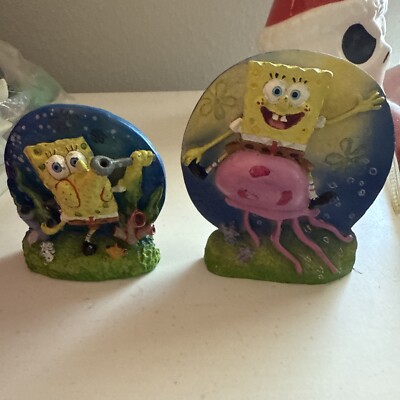 Lot of 2 Spongebob Squarepants & Friends figurines 2008