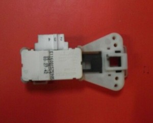 Waschmaschine INDESIT IWD7145S UK TÜRSCHLOSS