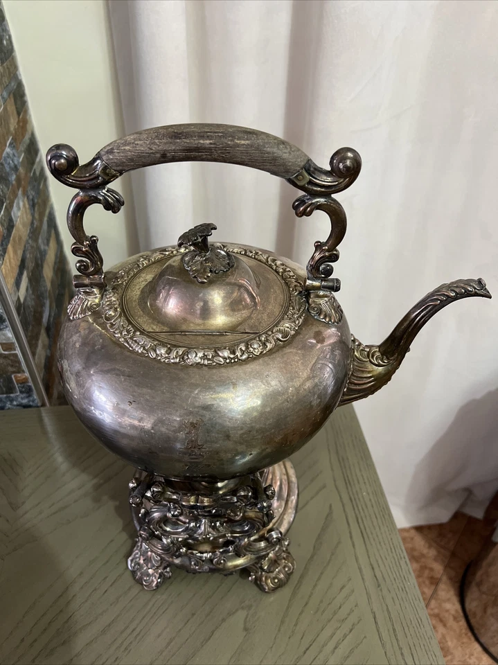 Antigua cafetera de té de latón antigua hermosa diseño inglés con rica pátina NH986 Foto 2 de 4