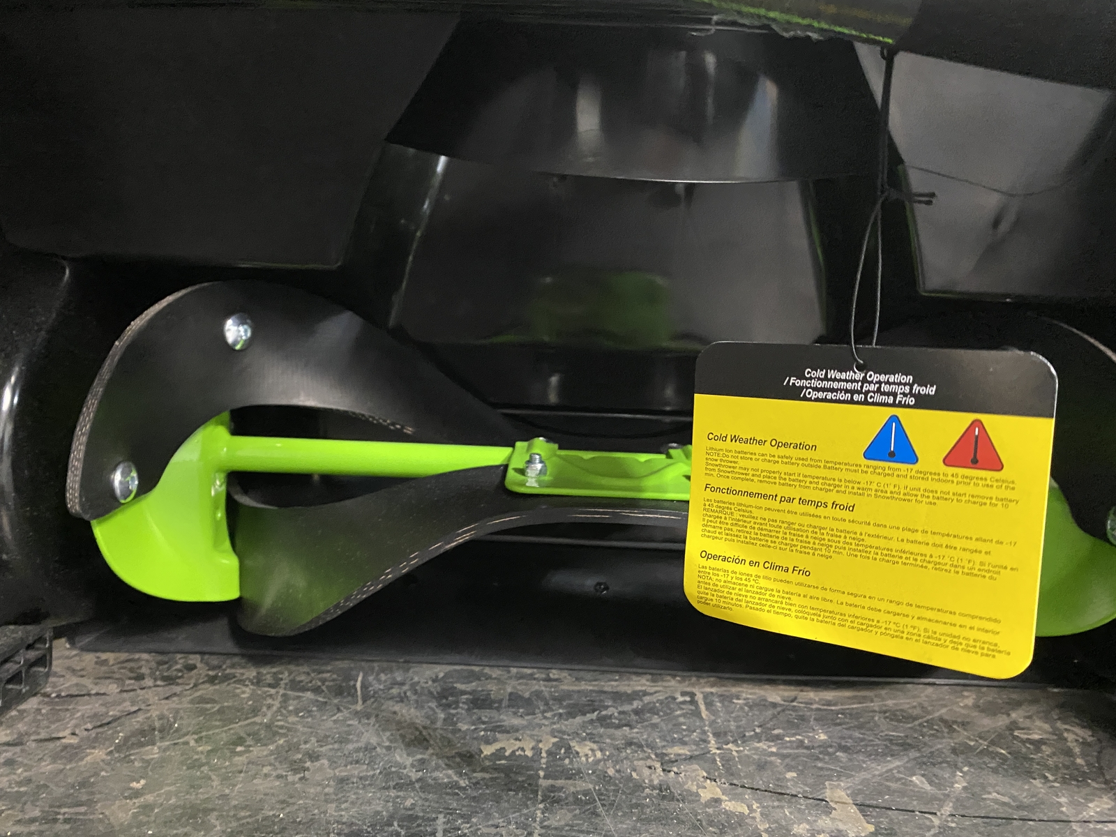 Greenworks Pro SNB403 80V 22" Snow Blower W/ 2Ah Battery and Charger