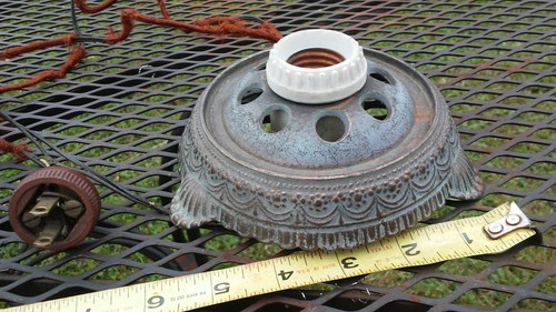 vintage brass scene-in-action lamp light - Picture 3 of 5