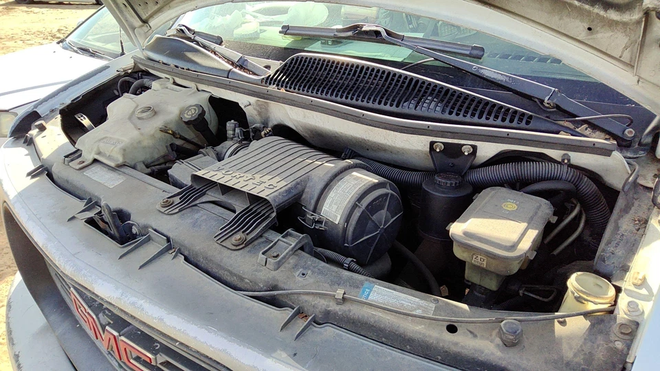 01 02 Savana Van 2500 Radiador Ventilador Cubierta Carcasa Plástico 5.7l 15020329 Foto 3 de 4