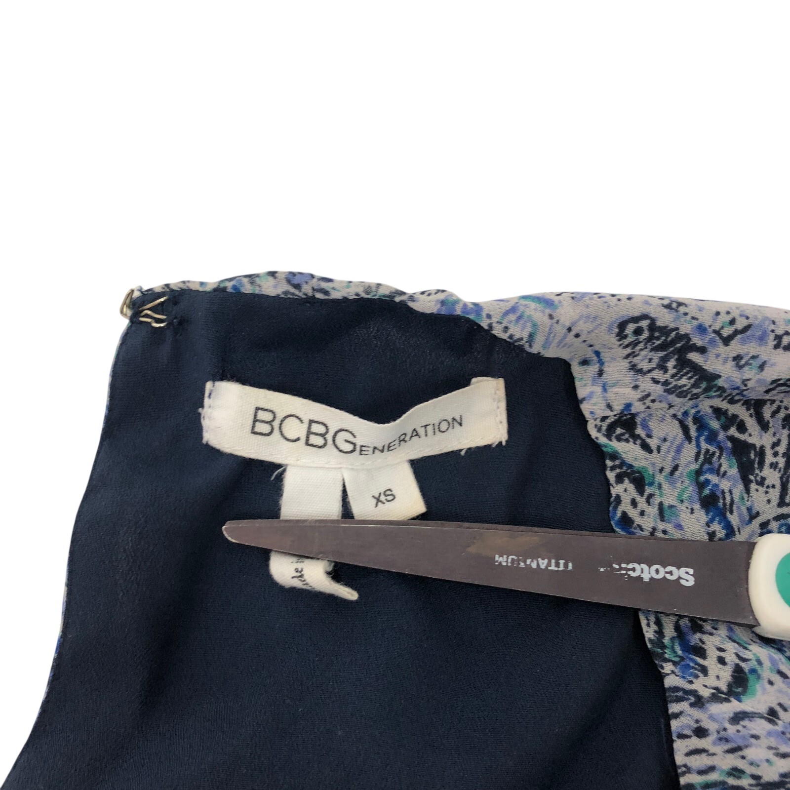 BCBGeneration Printed High Neck Shift Mini Dress … - image 6