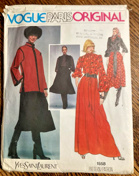 SAINT LAURENT YvesSaintLaurent VOGUE Paris 1558 Giacca russa gilet camicetta gonna taglio ordinato