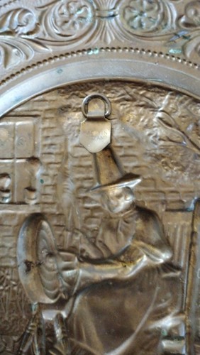 Vintage England Embossed Brass Wall Hanging 12.5" Plate WELSH WOMAN, JENNY JONES - Picture 3 of 5