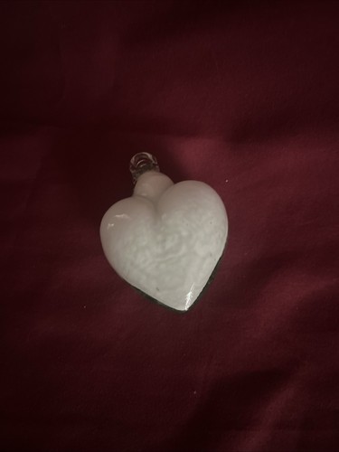 Adorno de corazón blanco de vidrio soplado/atrapador de sol - Imagen 4 de 5
