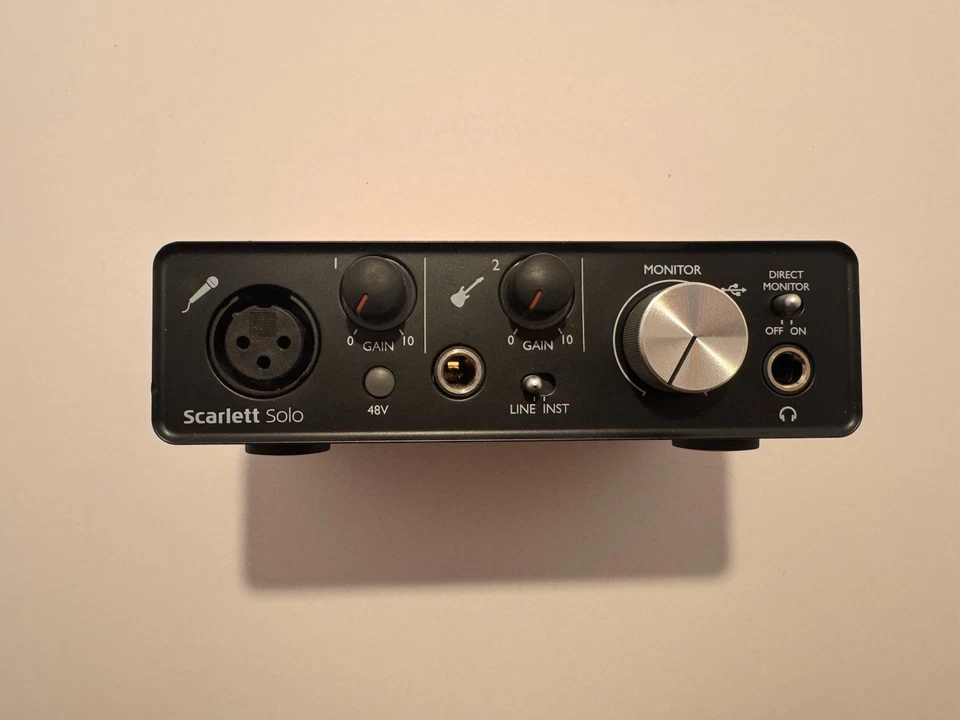 Focusrite Scarlett Solo USB-C Audio Interface Gen 2 - Image 2 of 3