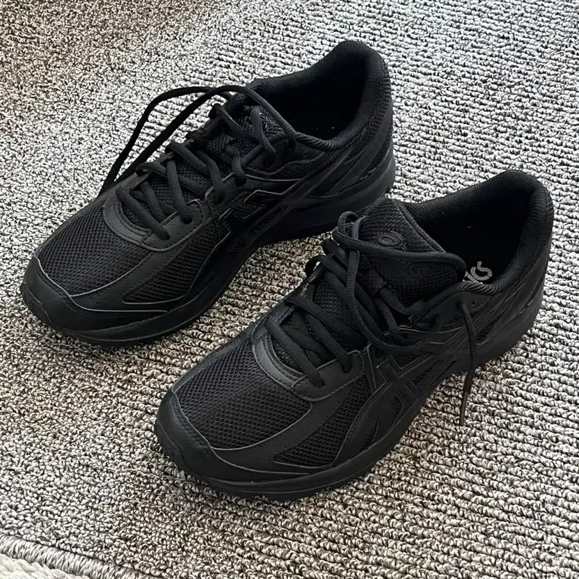 Asics JOG 100S Sneakers, Black, Pre-Owned, US Size 100 thumbnail 4