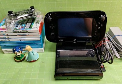 Nintendo Wii U 32GB Console Bundle W/ Games & Extras -TESTED-WORKING-  