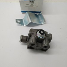Bendix 106325n R-14 Air Brake Relay Valve Heavy Duty Truck 106325 R14 Oem Bendix 106325n R-14 Air Brake Relay Valve Heavy Duty Truck 106325 R14 Oem
