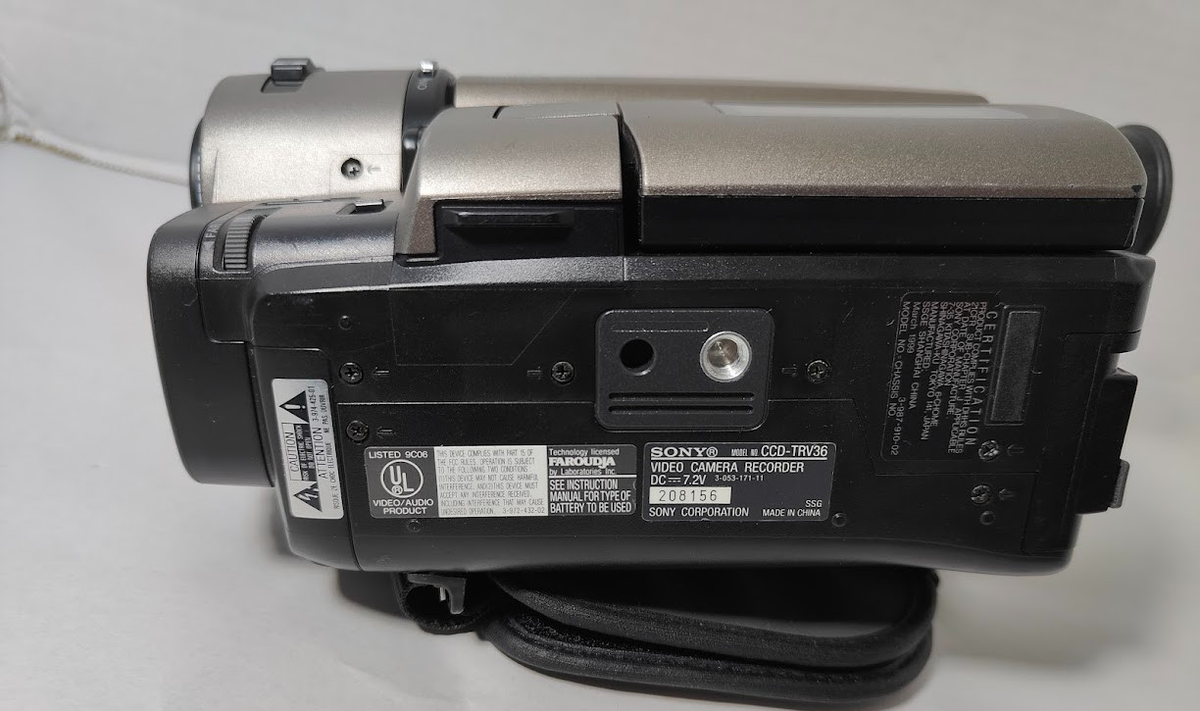 Sony Handycam Vision CCD-TRV36 Video Hi-8 330X Digital Zoom Video