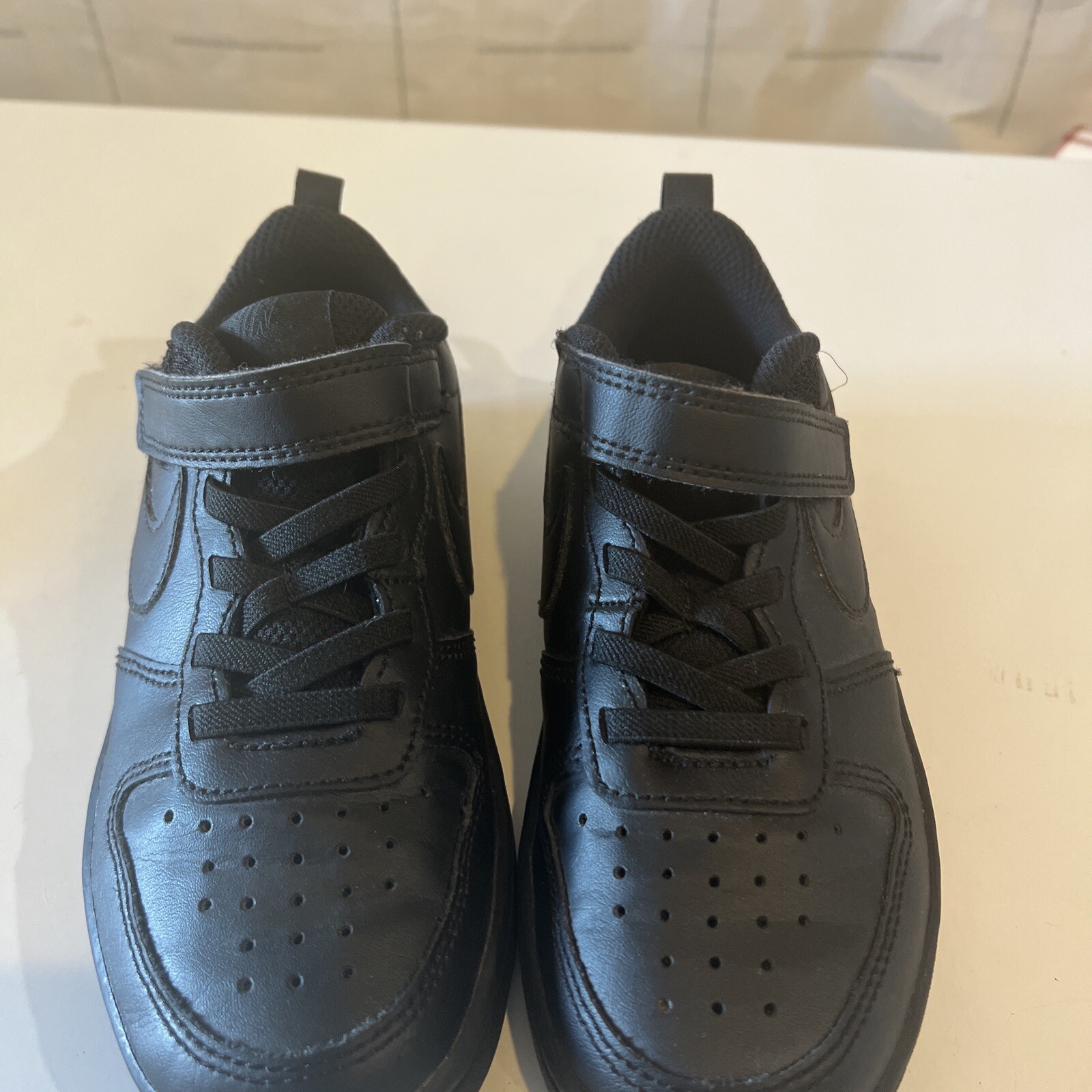 Nike Court Borough Low Sneaker Youth US 13C Triple Black BQ5451001