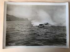 P8/ PHOTOGRAPHIE des ANNEES 1920 CANOT AUTOMOBILE V. DEPUJOLS en MER, NUMEROTEE