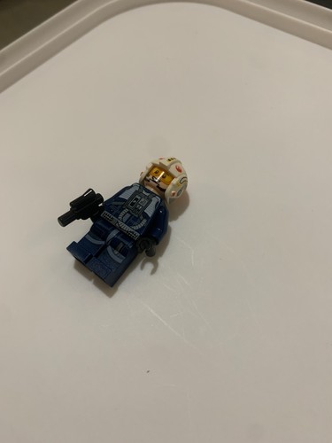 LEGO Star Wars Rebel Pilot Y-Wing Minifigure sw0801 75162 Dark Blue Jumpsuit - Picture 3 of 6