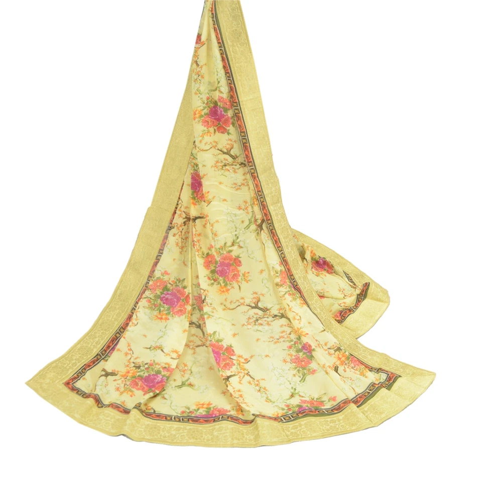Estola Dupatta larga de colección Sanskriti seda pura amarillo bordado impresión digital Foto 2 de 4