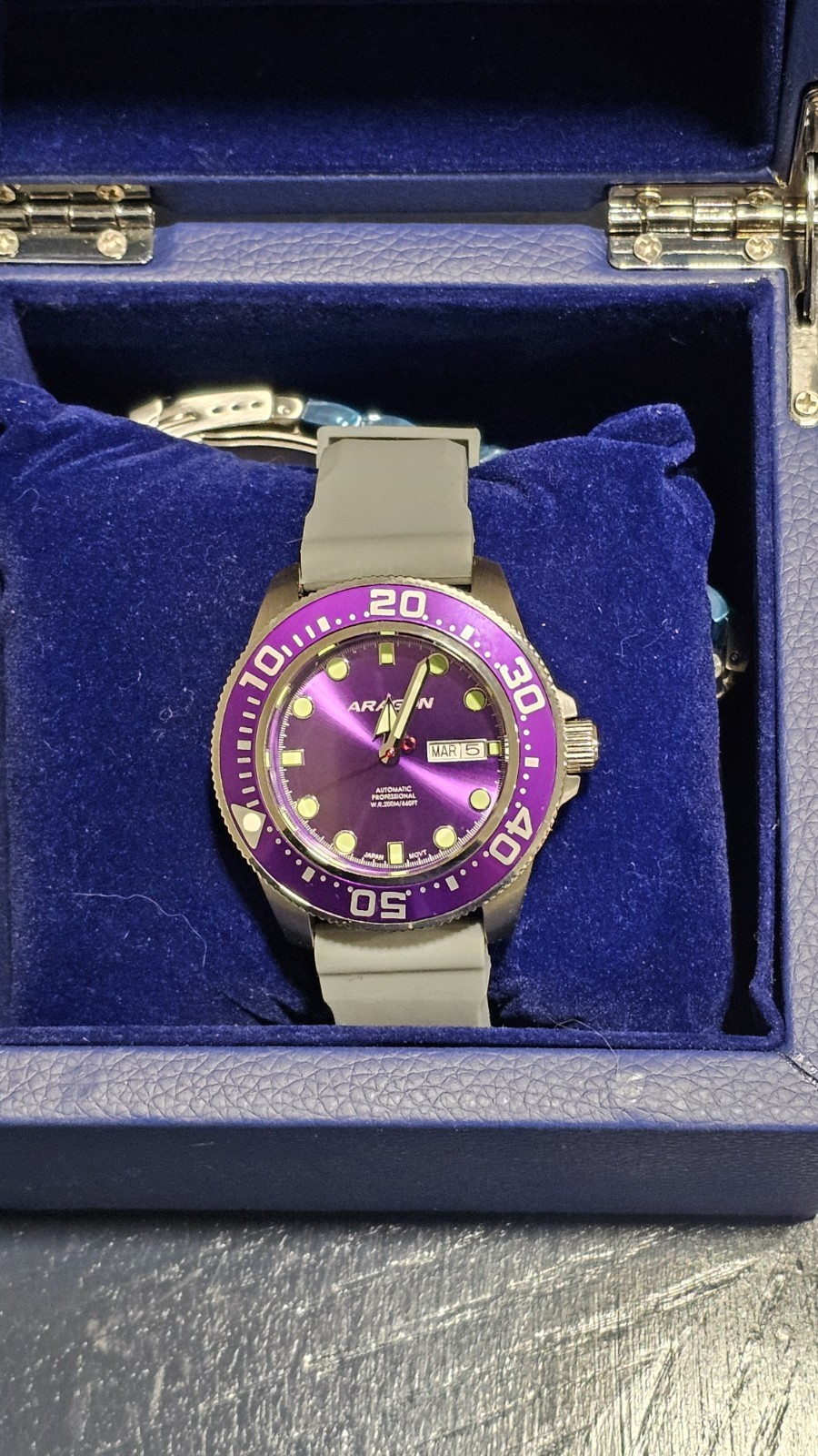 Aragon A064 Divemaster Automatic 45mm 200 meter P… - image 7