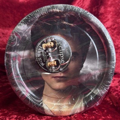 The Twilight Saga: Eclipse Dinner Plates w/ Designs (8 Plate Count) Edward Jacob