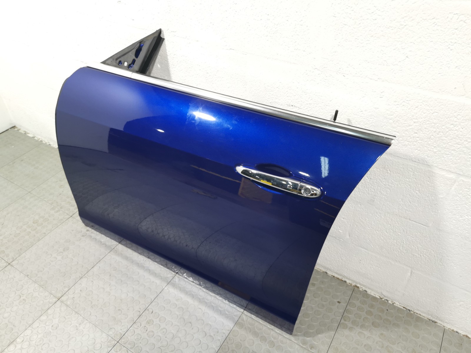 Maserati Ghibli S Q4 2015 Front Left Door Skin Shell Blue Color HP0885C OEM