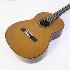 Yamaha CG-Junior CS40J Mini Classical Guitar Nylon Strings with Case