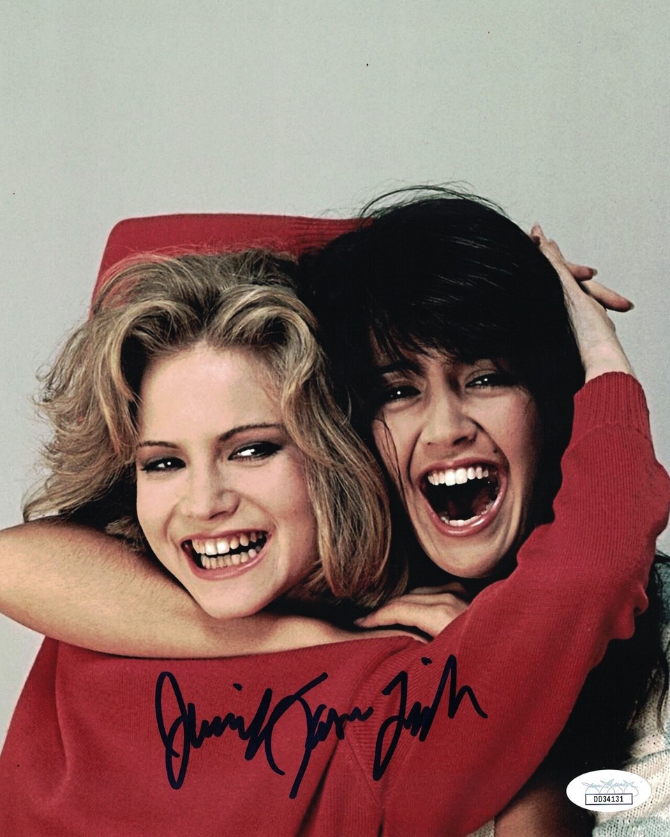 JENNIFER JASON LEIGH Signed Fast Times at Ridgemont High 8x10
