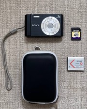 Sony Cyber-shot DSC-W800 20.1MP 5x Zoom Digital Camera 4GB SD Battery