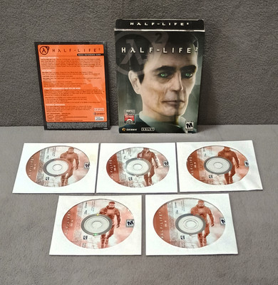 Half-Life 2 - PC Edition - CD-Rom 5 Discs w/CD Key & Reference Card CIB Complete