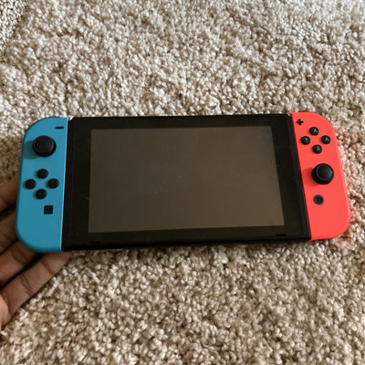 Nintendo Nintendo Switch Console Handheld 32GB 720p Neon Blue/Red Joy-Con USB-C