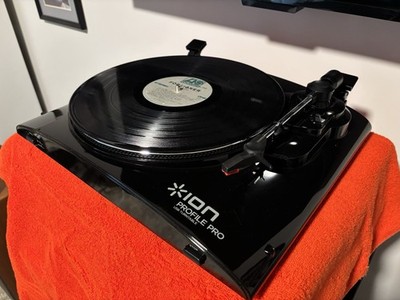 Ion Profile Pro USB Turntable Preowned Works Great w 45 Adapter, RCA cables.