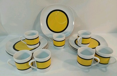 Vtg. Jonas Roberts MCM Snack 8 Plates & 7 Cups Set Yellow & Black-Made In Japan