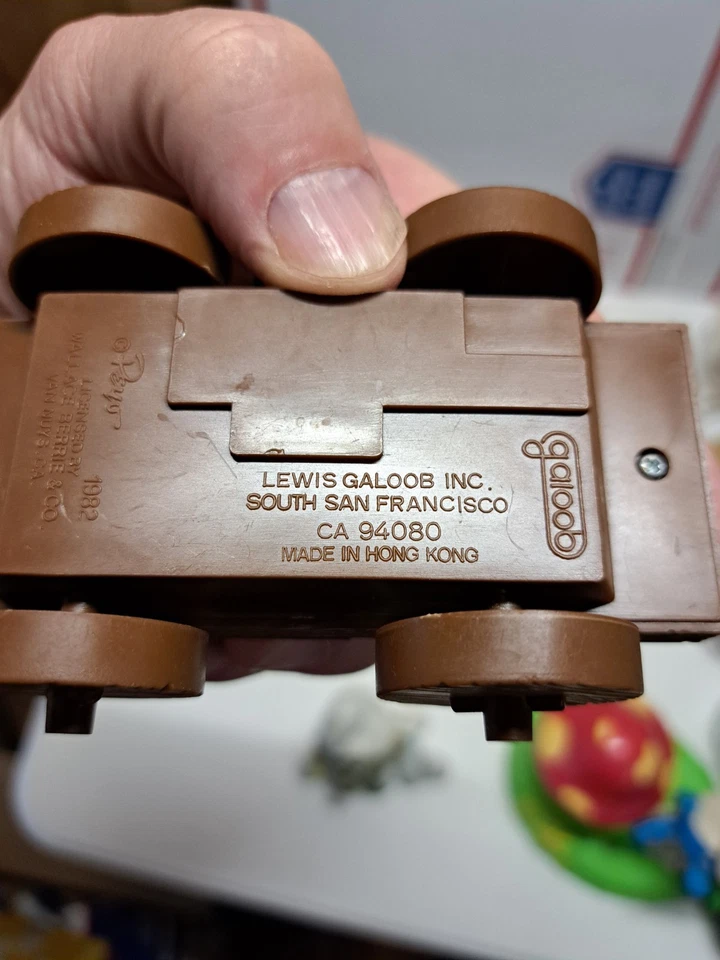 1982 Galoob The Smurfs railroad car does not work decorative only - Image 4 of 4