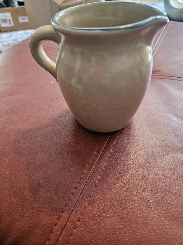 Crema de arte popular Pfaltzgraff #024 y azucarero con tapa #022 juego de gres EE. UU. Foto 4 de 4