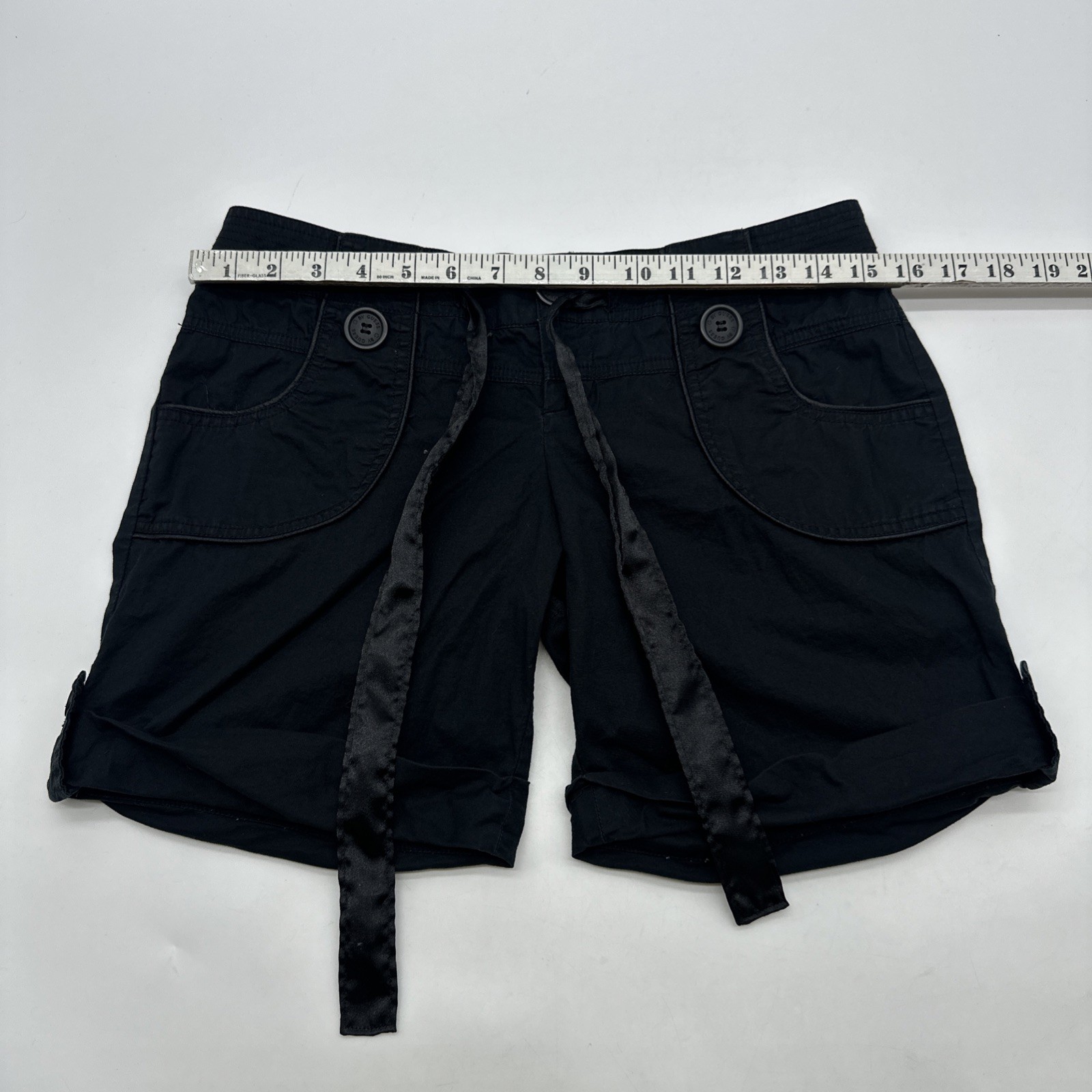 G By Guess Shorts Women Size 26 Black Pockets Logo .#37478