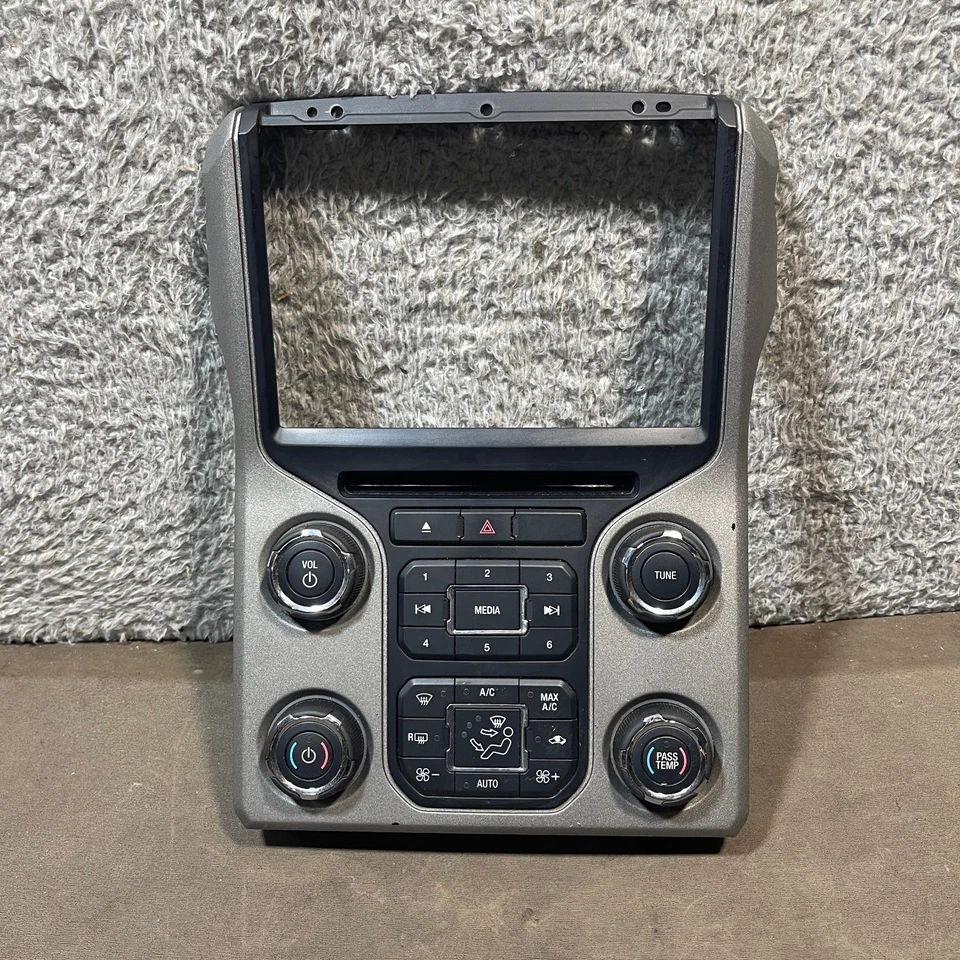 2013-2016 Ford F250 Ac Heater Temperature Radio Control Panel DC3T-18A802-FD6AC - Image 2 of 4