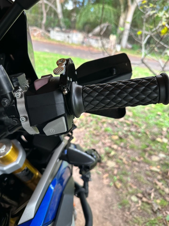 Accesorio para tarjeta de control del acelerador del motor de motocicleta manillar crucero superior Foto 2 de 4