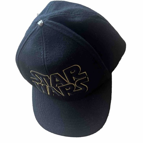 Gorra de béisbol Star Wars negra con cierre a presión bordada dorada producto con licencia GC - Imagen 3 de 5