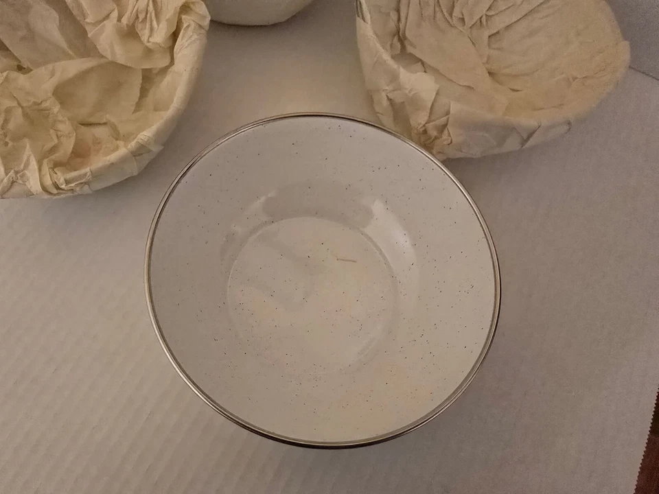 Coleman — ретро — набор из 4 белых эмалированных чаш для чили — без чили! - Изображение 3 из 4