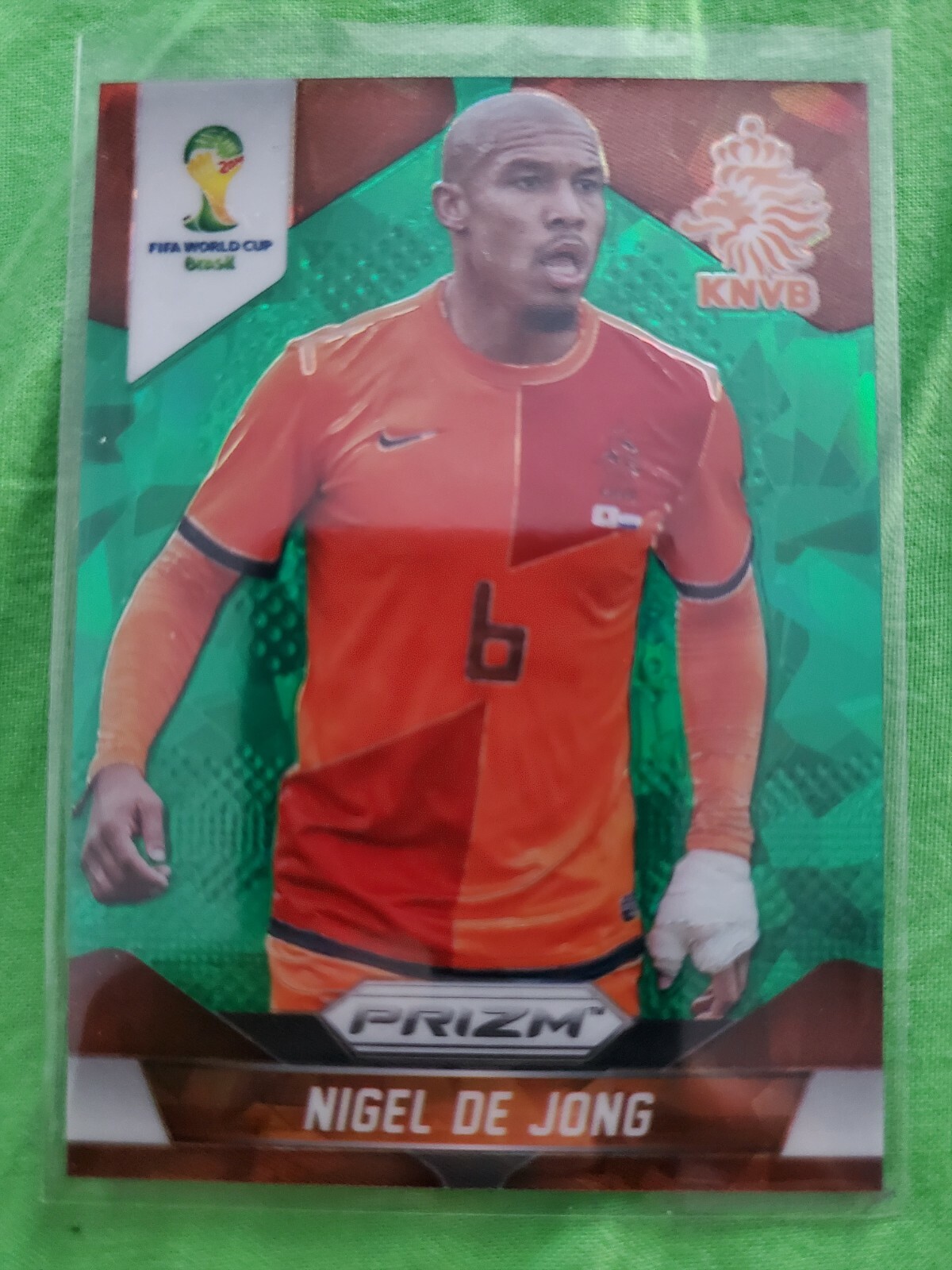2014 Prizm World Cup #31 - Green Crystal - Netherlands - Nigel De Jong 09/25