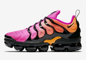 womens air vapormax plus