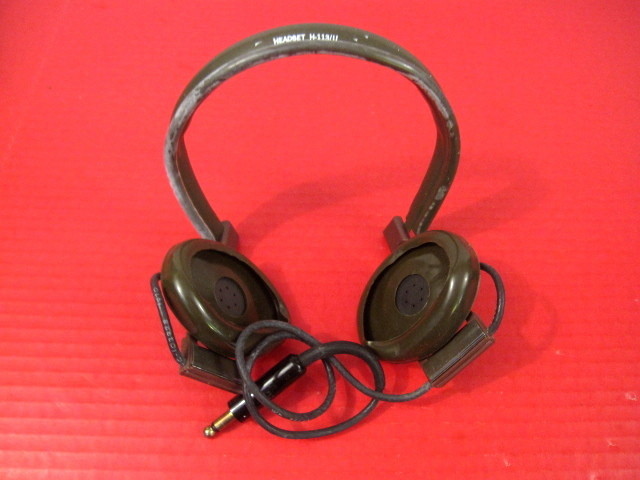 無電池電話H-200/U HEADSET-CHESTSET Dynalec H-200/U Sound Powered Headset-Chest Set NSN:5965-00