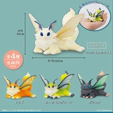 Le Yamamura Silkmoth Cat Mini Figure