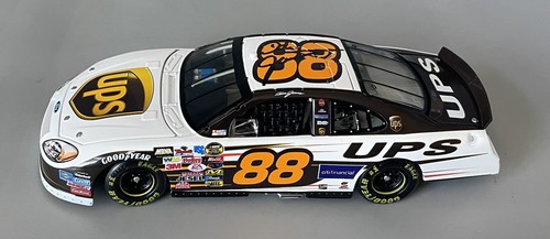 Signed Dale Jarrett #88 UPS 1/24 Scale Action Diecast — 2005 Taurus — Must Read - Picture 2 of 14