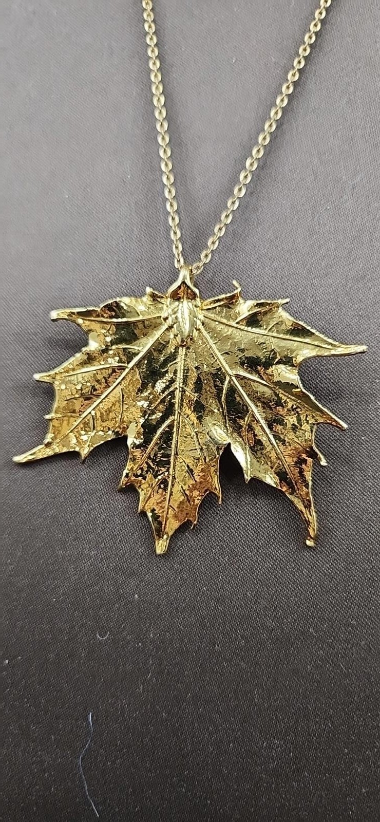 Real Sugar Maple Leaf Dipped in 24k Gold Pendant … - image 2