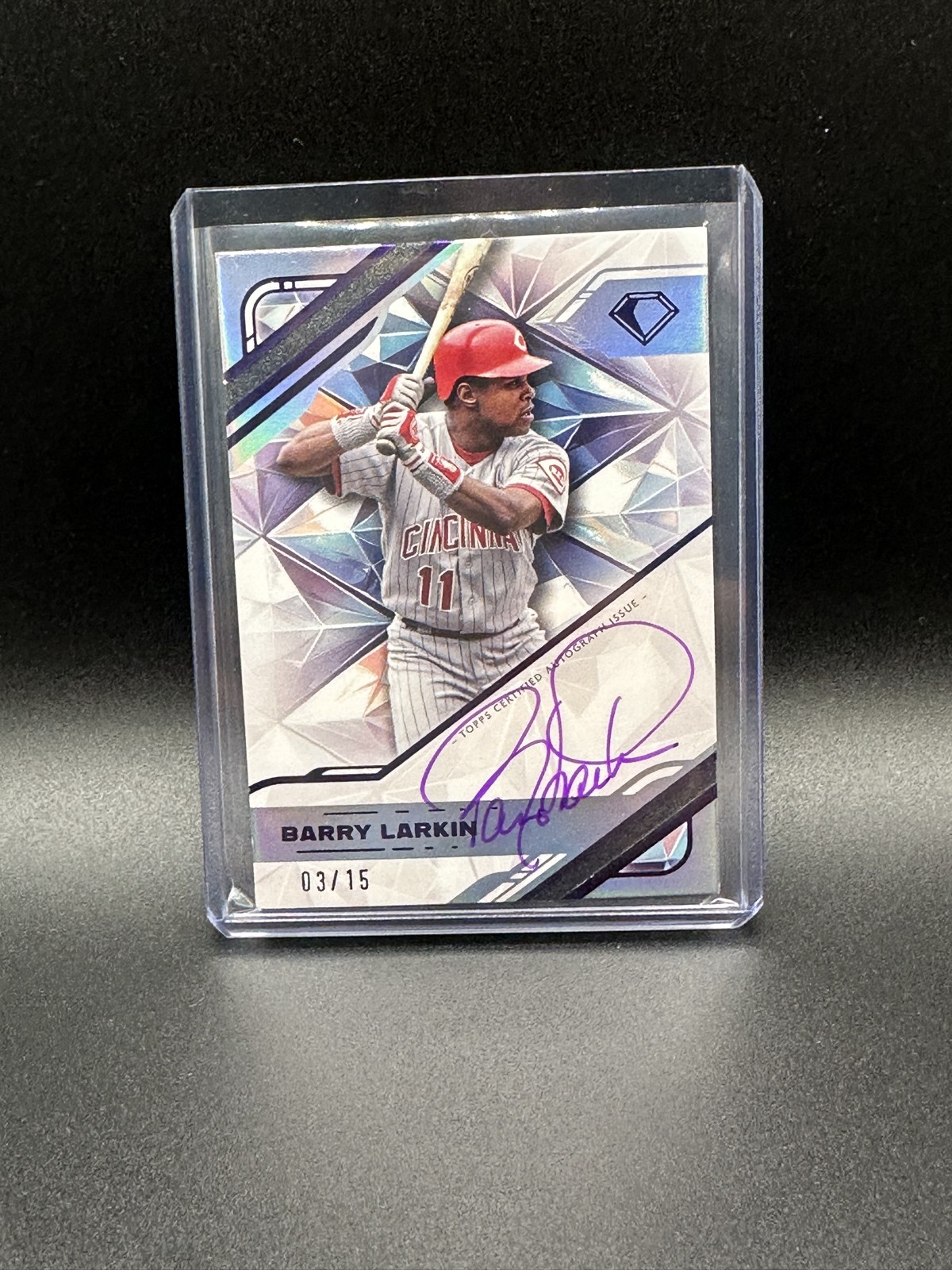 2025 Topps Diamond Icons - White Polychromatink Autographs Barry Larkin 3/15