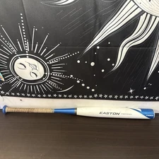 EASTON FS200 33" INCH 23 OZ. 2 1/4" DIA -10 FASTPITCH SOFTBALL BAT WHITE & BLUE