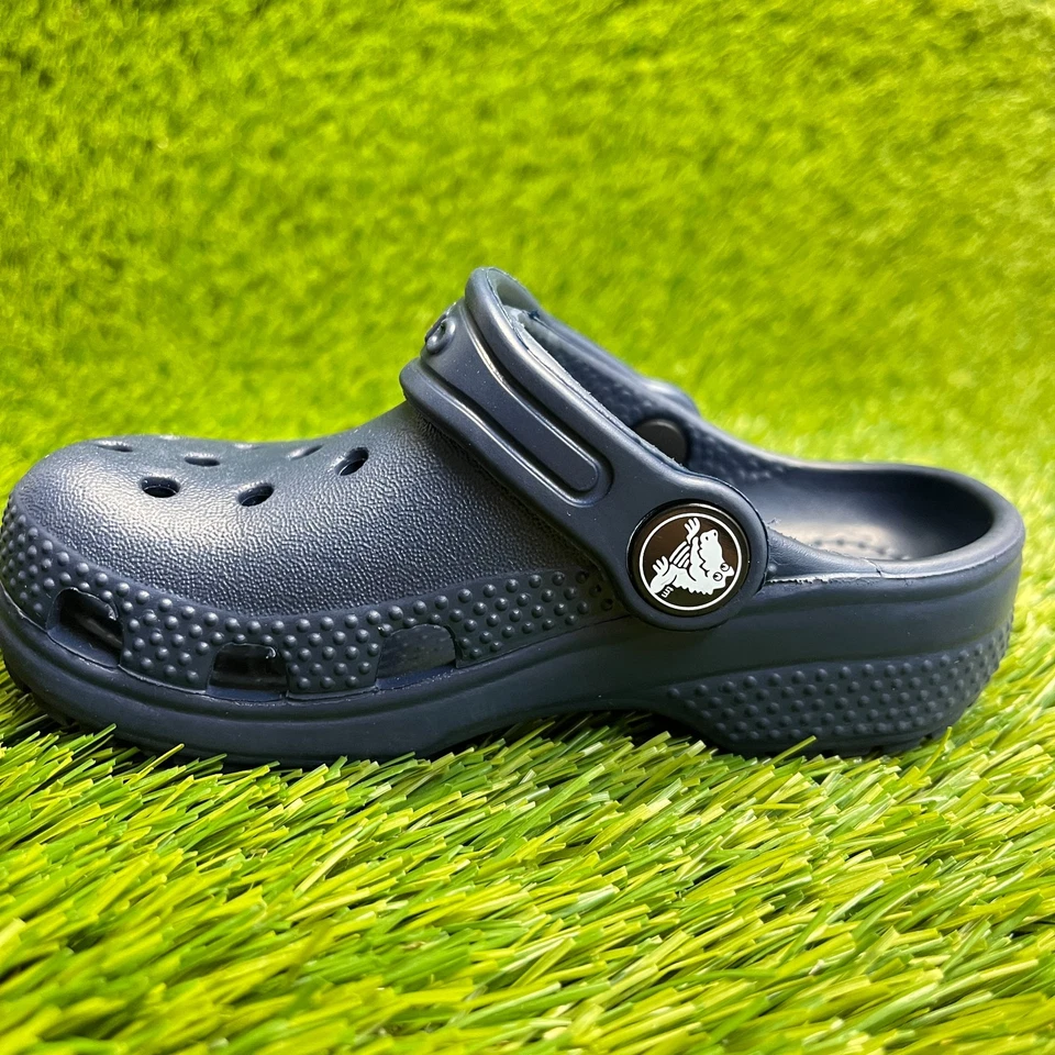 Crocs Classic Clog Toddler Size 7C Blue Beach Walking Outdoor Slip On Sandals - Image 2 of 4