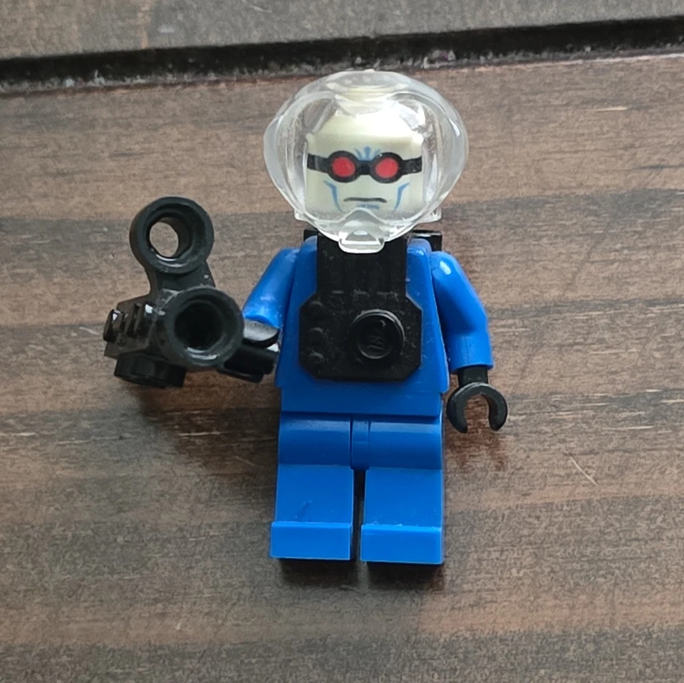 LEGO MR FREEZE BATMAN MINIFIGURE ORIGINAL CLASSIC 2006 2008 7783 7884 - Image 2 of 3