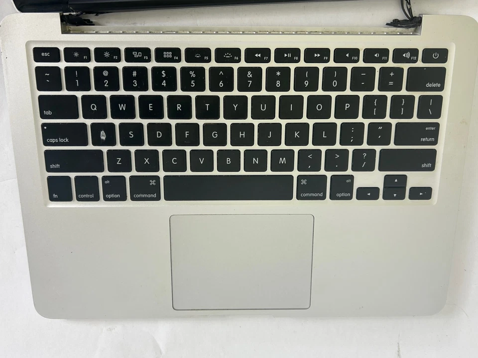 MacBook Pro A1502 *FOR PARTS ONLY* - Image 2 of 4