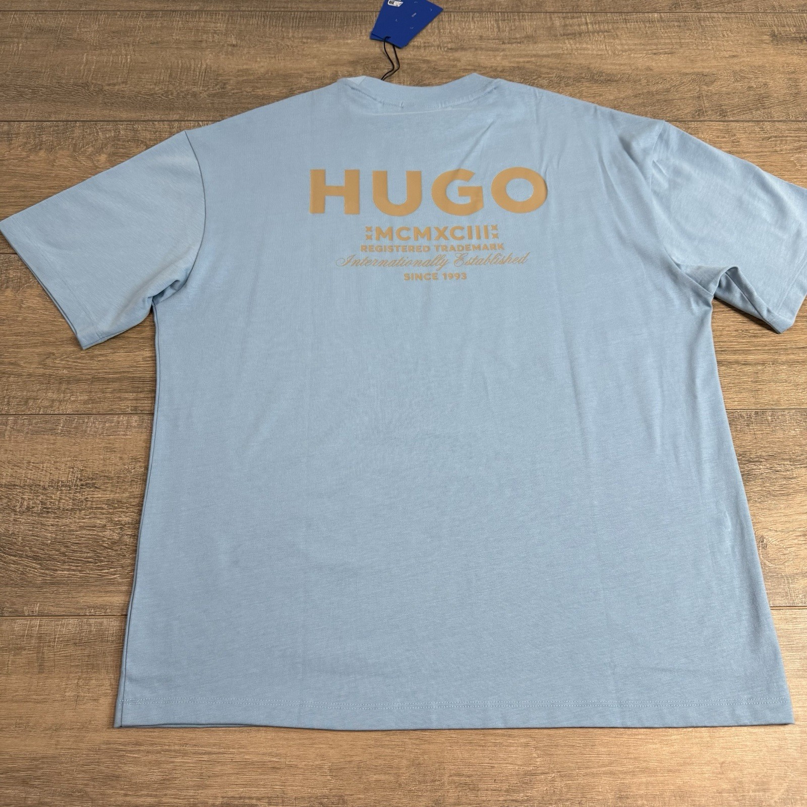 NWT Hugo Boss Mens T-Shirt Size (S/M) Light Blue Oversized Cotton Back Logo B9 thumbnail 16