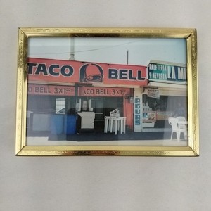Vintage Ornate Gold Metal Picture Frame 3.5 x 5" w/ Old Mexico Taco Bell Photo